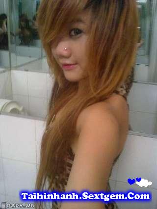 Gái xinh ola khoe hàng khủng , gái xinh vú to đang chat ola 