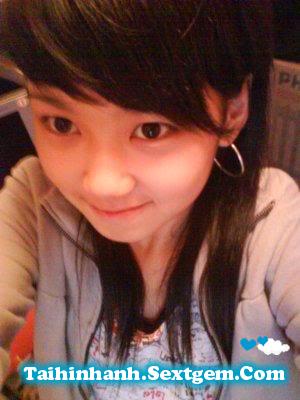 bé linh live chip